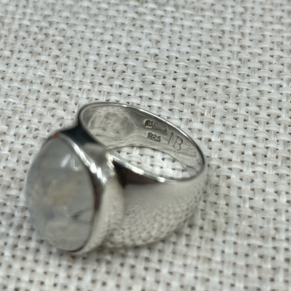 Vintage Sterling Silver Rainbow Moonstone Ring – Size 5 – Bold Artisan Design - Picture 15 of 17